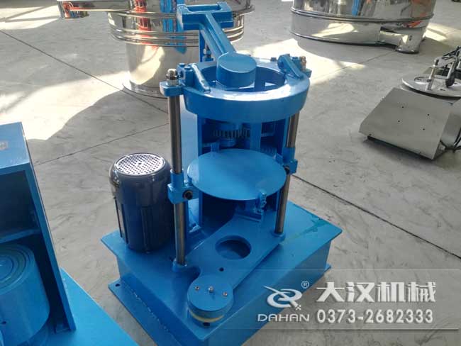 標(biāo)準(zhǔn)振篩機(jī) 標(biāo)準(zhǔn)振篩機(jī)