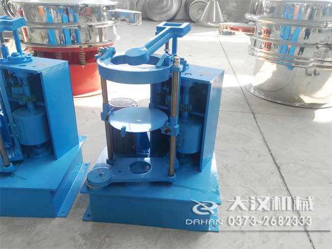 標(biāo)準(zhǔn)振篩機(jī) 標(biāo)準(zhǔn)振篩機(jī)