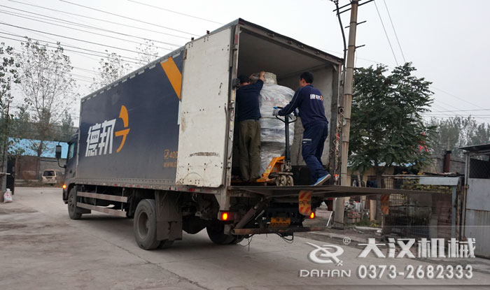 立式氣流篩發(fā)貨 立式氣流篩發(fā)貨