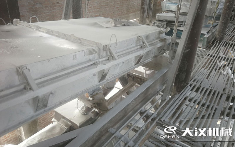 工業(yè)堿振動篩 工業(yè)堿振動篩